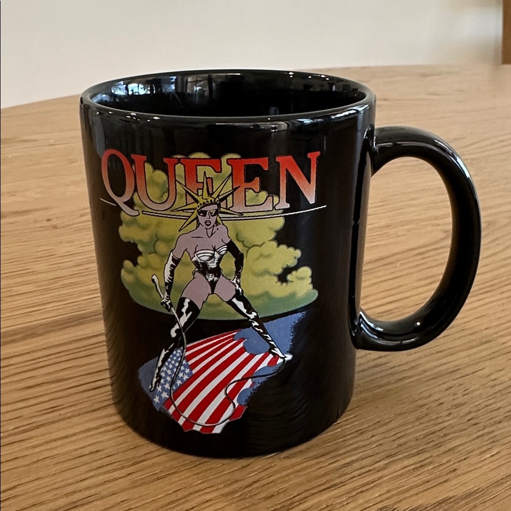 Queen Black Mug with Graphic Design